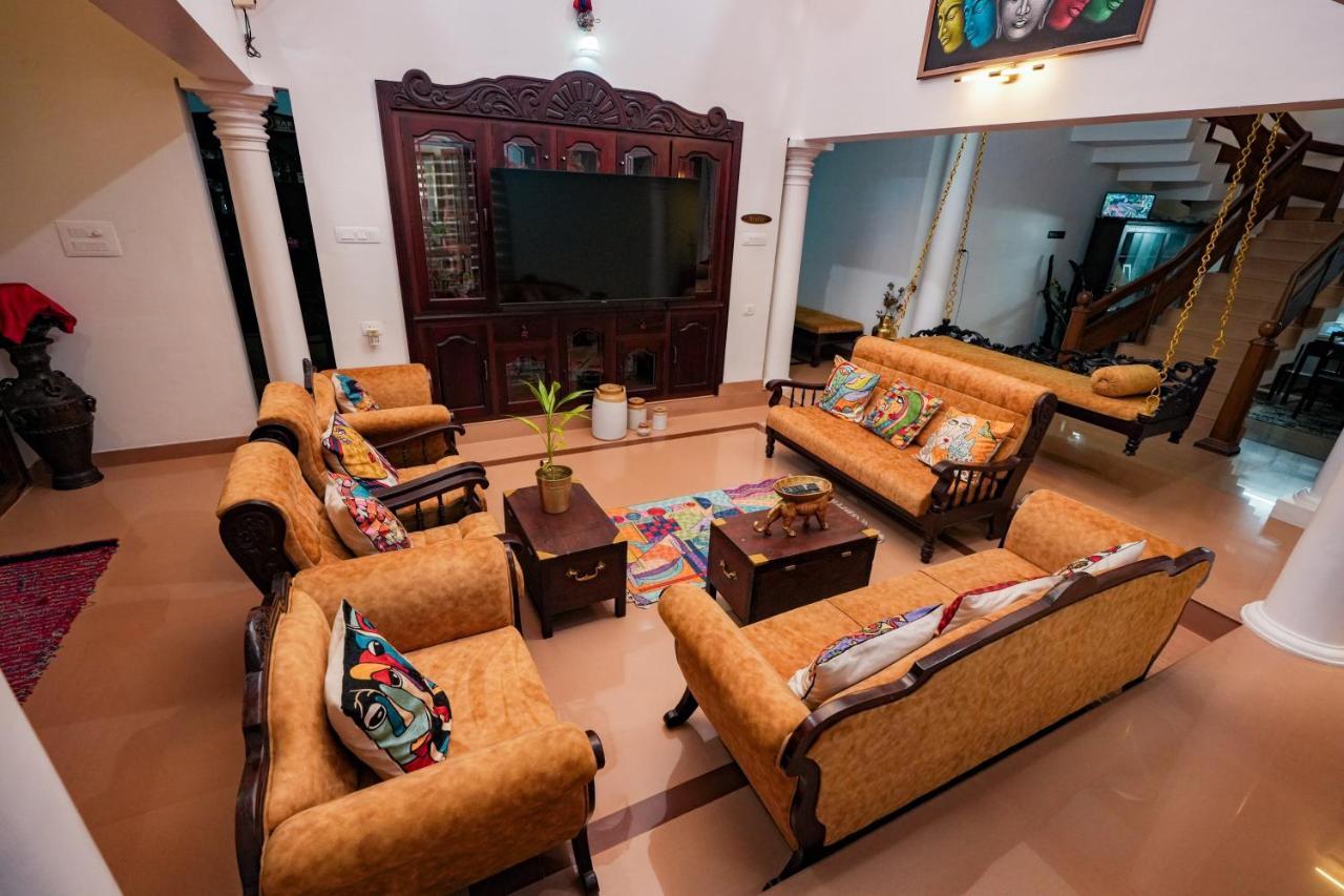 Parudeesa - Heavenly- Luxurious Palace Look-Near Cbd - Kerala - India With Breakfast Kāladi Exteriér fotografie