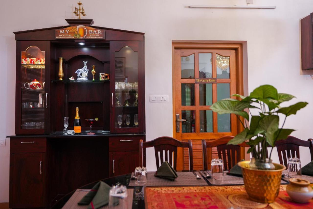 Parudeesa - Heavenly- Luxurious Palace Look-Near Cbd - Kerala - India With Breakfast Kāladi Exteriér fotografie
