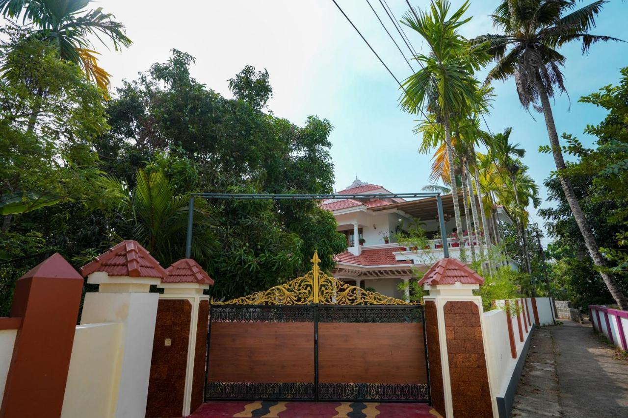 Parudeesa - Heavenly- Luxurious Palace Look-Near Cbd - Kerala - India With Breakfast Kāladi Exteriér fotografie